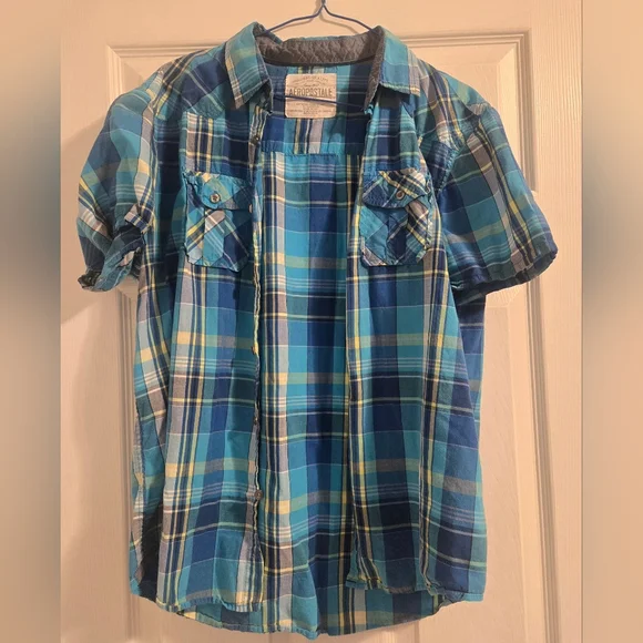 Aeropostale short sleeve shirt- Size Large - Picture 2 of 6